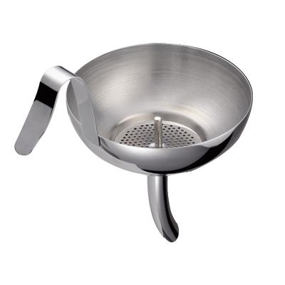 China Sustainable High Quality 18/8 Round Stainless Steel 11cm Funnel With Strainer for sale