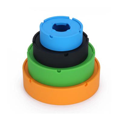 China Hot Selling Accessory Multi-size Silicone Smoking Eco-friendly Round Dustproof Ashtray With Lid for sale