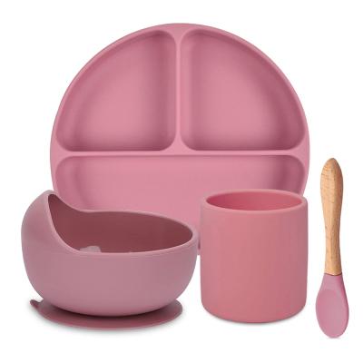 China 4pcs BPA Non Slip Food Grade Dish Bowl Reusable Free Collapsible Silicone Baby Spoon Feeding Set for sale