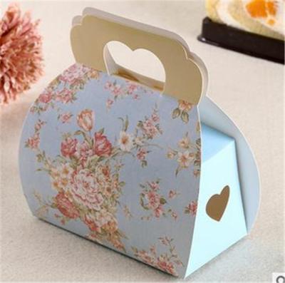 China Disposable Recyclable Cupcake Box With Window And Handle , Storytelling Box Cake Boxes With Cake Panels Rectangle for sale