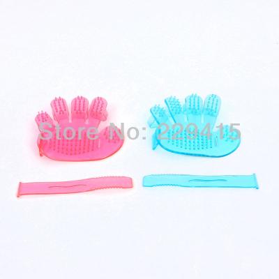 China Plastic Pet dog bath brush grooming tool pink / light blue color for sale