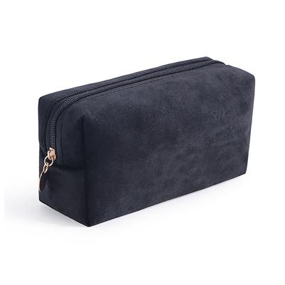 China Fashion Moq Custom Portable Low Make Up Bag Black Velvet Bag Velvet Makeup Storage Cosmetic Bag for sale