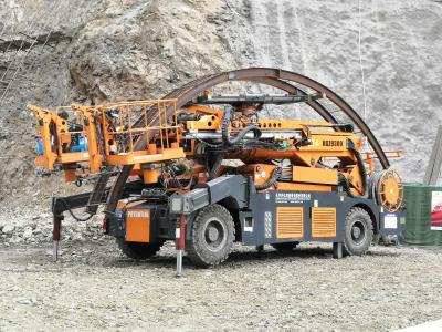 China Max Operating Height 13m Arch Installation Trolley 13 KW Rock Drill Power for sale