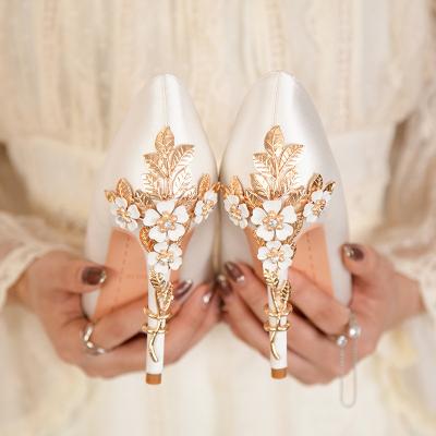 China Luxury Lady Flower Silk Deodorization Dress Shoes High Heels Stilettos Women Spring Shallow Sandals Summer Wedding High-toe Shoes Female for sale