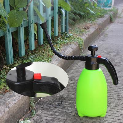 China Agriculture and graden iLOT plastic garden pressure sprayer 2L for agriculture and garden with 360 nozzle for sale