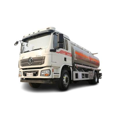 China Howo Oil Tank Trucks For Rural Fuel Delivery Oil Tanker Trailer 30cube for sale