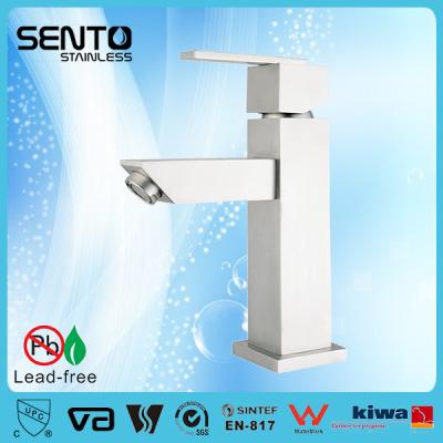 China Grifo del lavabo del agujero del soporte de la cubierta del acero inoxidable solo en venta