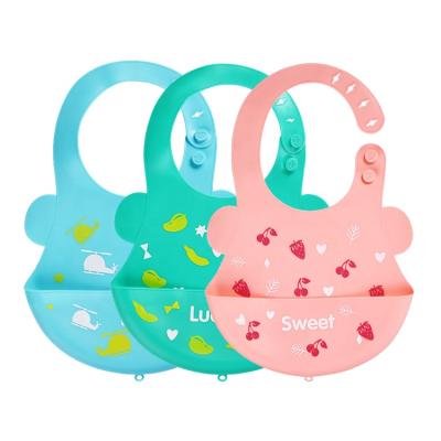 China Wholesale Waterproof Antibacterial High Quality Silicone Baby Bib Set Custom White Baby Feeding Bibs for sale