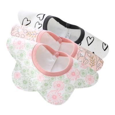 China 6 Layers Antibacterial Cotton Gauze Pure Towel Cotton Saliva Flower Shape Infant Apron Burping Kids 360 Degree Rotating Petal Bib Baby Bibs for sale