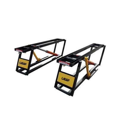 Cina UE-001 Portable Quick Car Lift 2.5T Specially Equipped With 4000kg Lifts in vendita