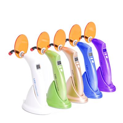 China Dental Cordless Plastic 5W LED Curing Light Gun Type Curing Lamp Teeth for sale