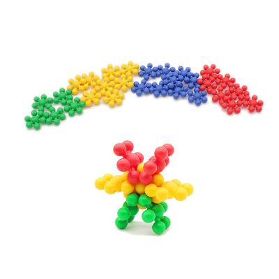 China Hot Selling DIY TOY Round Snowflake Building Block Plastic Toy Plastic Interlocking Piece Discs Connecting Educational Toys with100 for sale