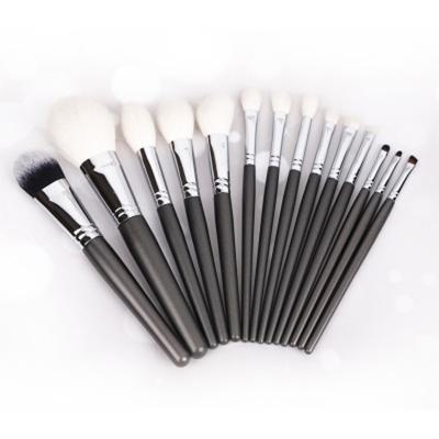 China Angular Blush High Quality Best Price Wholesale Professional Travel Size Makeup Brush Set for sale