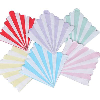 China 2ply 33*33 Party Tissue Paper Scallop Printed Custom Decorative Disposable Printed Napkin for sale