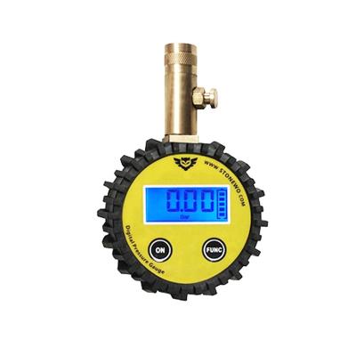 China Brass+ABS Easy To Read Digital Tire Gauge With Air Pressure Holding Function for sale