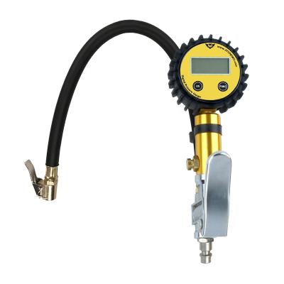 China High Accuracy Heavy Duty Digital Tire Gauge With Rubber Hose And Racking Button Universal for sale