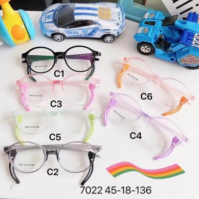 China 2021 Design 2021Italy Style Anti Blue Light Blocking Beactiful Color Children Glass Kids Optical Glasses For Kids WK7022 for sale