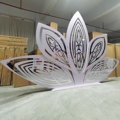 China Easy Assemble Exquisite Flower Pattern Shape Acrylic Silver Mirror Decor Wedding Stage Backdrop Decoration for sale