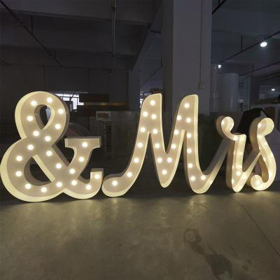 China Vintage Fancy Unique Romantic Acrylic Alphabet Love Word Lightweight Marquee Signage For Wedding Party Decoration for sale