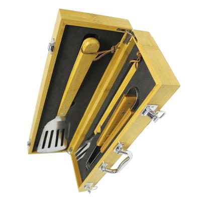 China High Quality Easily Cleaned 3Piece BBQ Tool Kit With Wooden Box for sale