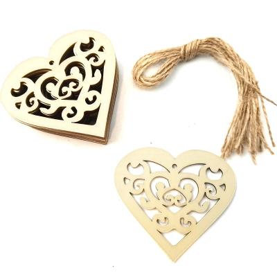 China China Carved Heart Shape Poplar Wood Slices For Party Wedding Home Decoration Art Craft for sale