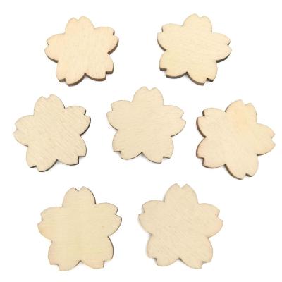 China Wholesale 50pcs Unfinished Folk Art 30mm Flower Shaped Empty Slice Wooden Craft For DIY Decoration for sale