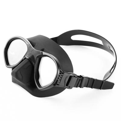 China Irregular texture on the nose to easily facilitate scuba hot wave swing silicone frame PC ear pressure sale diving mask for sale