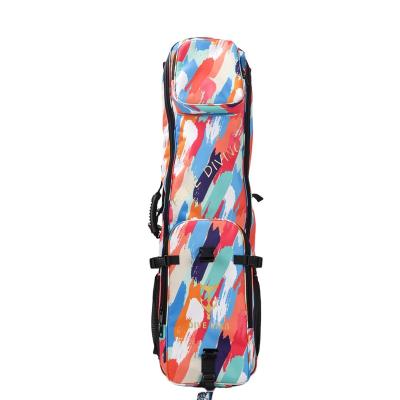 China 2021 OEM Digital Camouflage Design Snorkel Diving Fins Bag Foldable Backpack Diving Fins Bag for sale