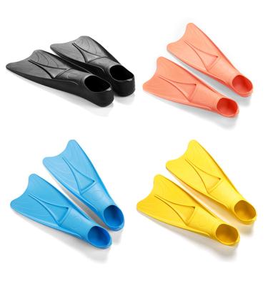 China 2021 Flexible High Quality Rubber Fin Dive Plastic Scuba Set Diving Equipment Fins for sale