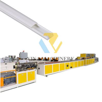 China High Quality Plastic Yarn PVC Half Moon Cable Chain Trunking Production Line Making Machine for sale