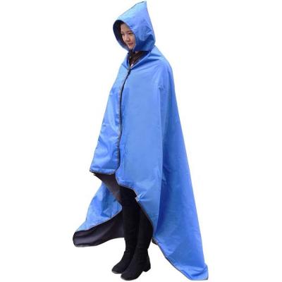 China Barbecue Beach Cycling Foldable Outdoor Wearable Waterproof Blanket Fleece for sale