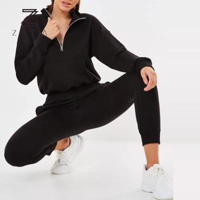 China Black Custom Ladies Breathable Tracksuit Fashionable Women's Zipper Tracksuit Half Set for sale