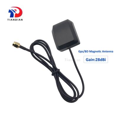 China 1575.42Mhz SMA Male 28dBi Outdoor Auto External Magnetic Magnetic Aerial Active Antenna 4g 49*38*17mm for sale