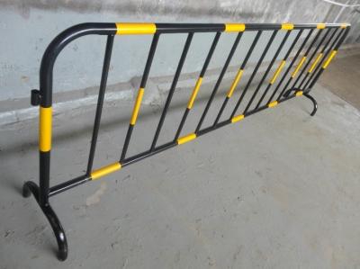 China Crowd Control Pedestrian Safety Barriers Aluminum Barricade Detachable Feet for sale