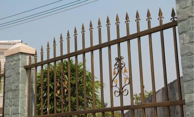 China Park Villa Fence Multi Shape , Zinc Tubular Steel Decorative Fences For Front Yards for sale