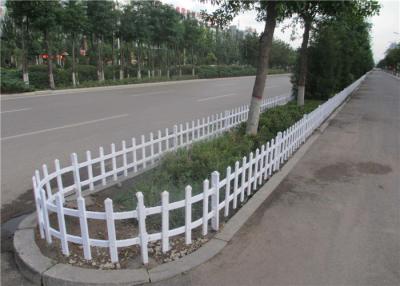 China White Lattice Ornamental Garden Fencing Hollow Top Rail 1.5m Height Nonperishable for sale