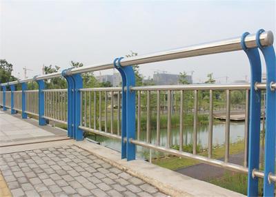 China Composite Pipe Bridge Steel Mesh Fencing Round Post Abrasion Resist For Highway for sale