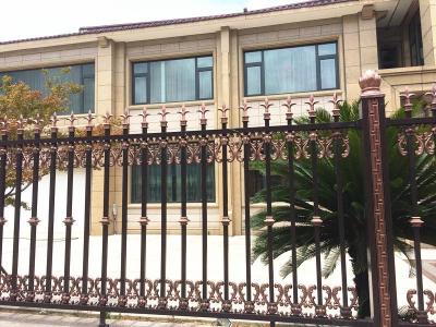 China Pvc Coated Front Garden Wooden Fence Spear Top Zinc Steel Tubular Waterproof for sale