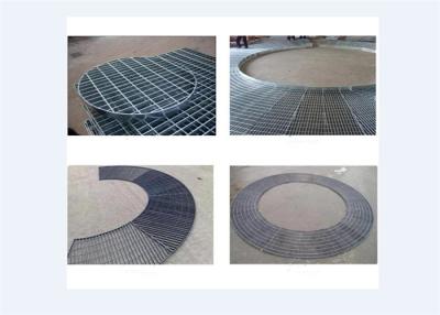 China Powder Coated Steel Grating Plate , Welded Steel Bar Grating 30-60mm Bar Pitch for sale