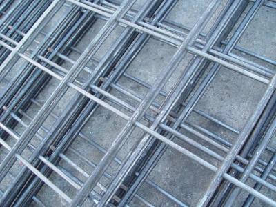 China Concrete 10 x 10 Reinforcing Steel Welded Mesh Rolls Square Hole Shape for sale