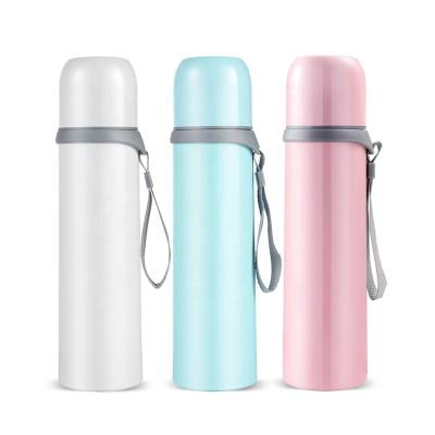 China Sustainable Vacuum Flask 500ml 304 Stainless Steel Water Bottle Luxury Cups And Mugs With Rope for sale