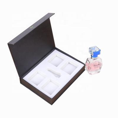 China 2021 Recyclable Custom Design Logo Lipstick Box Cosmetics Box Paper Gift Box for sale