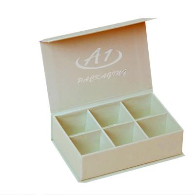 China Recyclable Magnetic Sweet Chocolate Truffles Escrow Paper Gift Packaging Box for sale