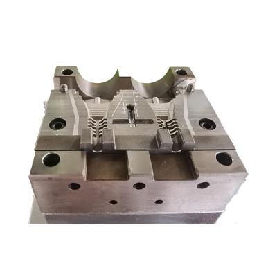 Κίνα Argentine Injection Molding Mold 3pin AC Power Cord Cable Injection Mold προς πώληση