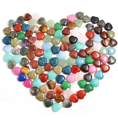 China Europe Accessories Mini Natural Heart Crystal Pendant Healing Crystal Heart Gemstone For Jewelry Making for sale