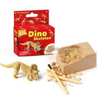 China Expand Imagination Archeology Science Discover Skeleton Mini Dino Dinosaur To Dig Excavation Kit Set Toy for sale