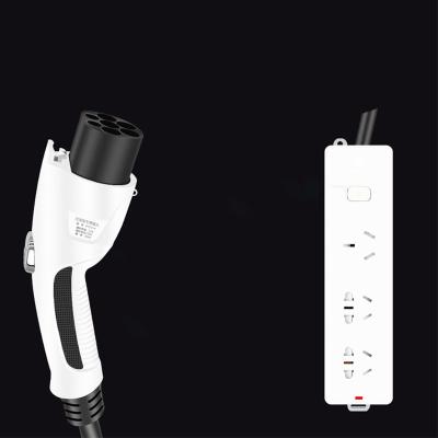 China Ev Discharging Electric Vehicle Discharge Gun 10A 16A 3.5kW Discharge Socket Suitable For All New Energy for sale