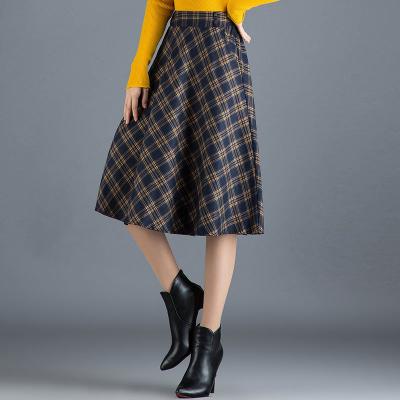 China 2022 Viable New Female A Line Pleated Winter Elegant Skirt Midi Plaid Skirt Women Long for sale