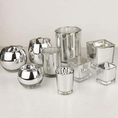 China Home Decoration Plated Silver Soda Lime Glass Candle Holder for sale