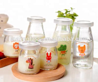 China 100-200ml Sustainable Glass Pudding Bottle / Glass Yogurt Bottle With Plastic Lid Or Cork for sale